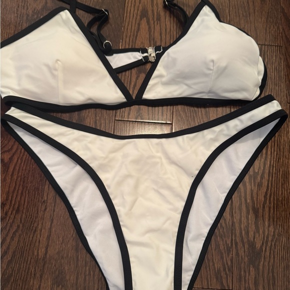 New Bikini - Picture 2 of 2